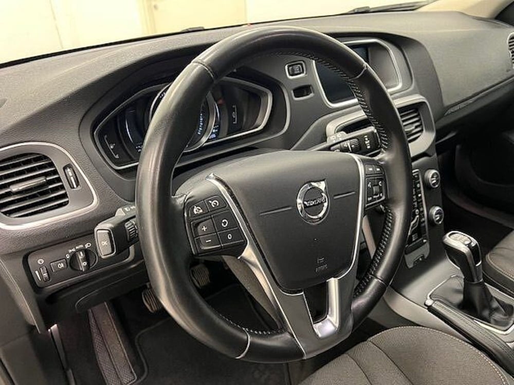 Volvo V40 Cross Country usata a Alessandria (7)