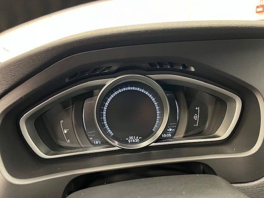Volvo V40 Cross Country usata a Alessandria (8)