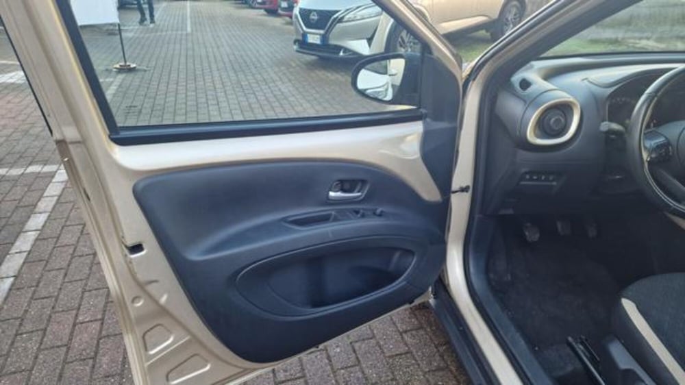 Toyota Aygo X usata a Milano (11)