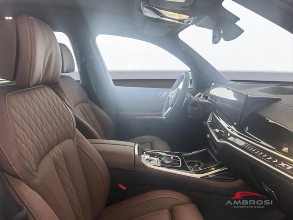 BMW X7 nuova a Perugia (11)