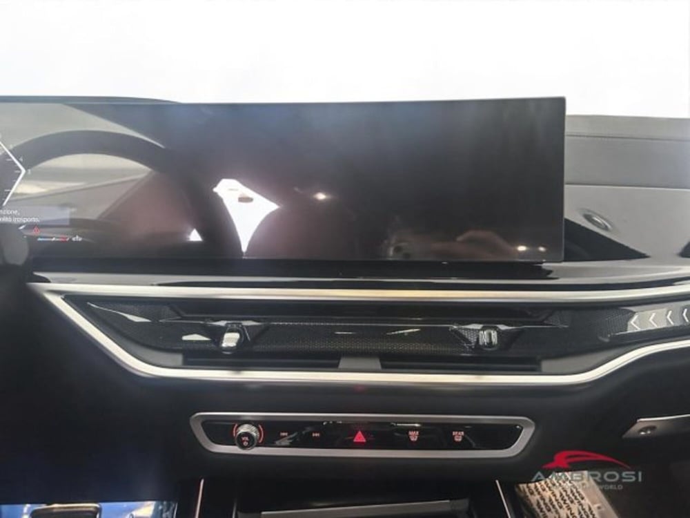 BMW X7 nuova a Perugia (14)