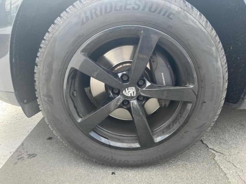 Porsche Macan usata a Lucca (2)