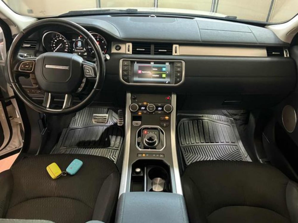 Land Rover Range Rover Evoque usata a Lucca (8)