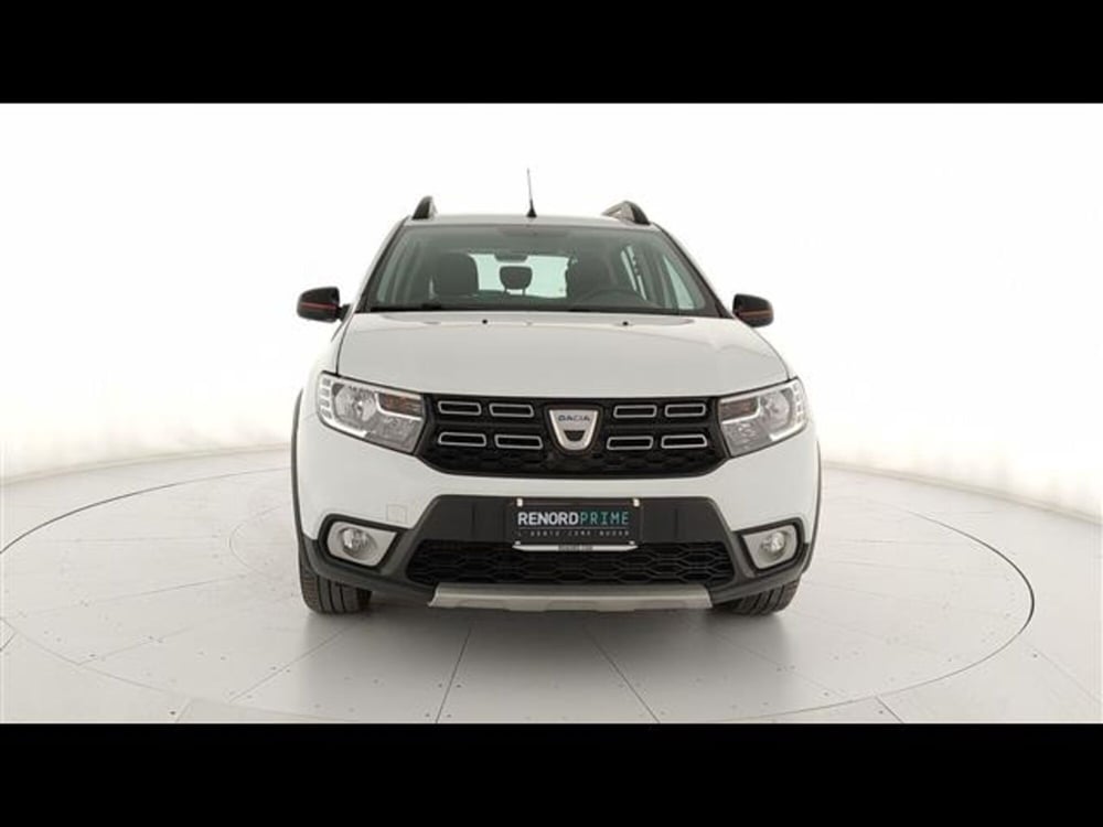 Dacia Sandero usata a Milano (4)