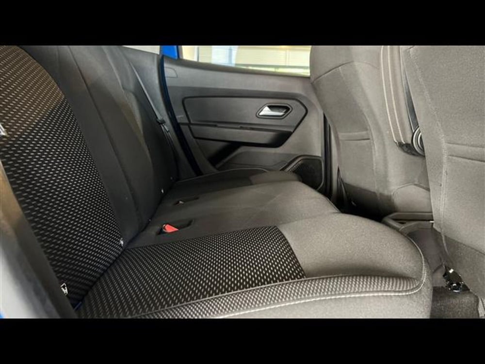 Dacia Duster usata a Firenze (13)