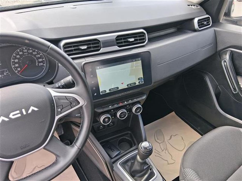 Dacia Duster usata a Firenze (9)