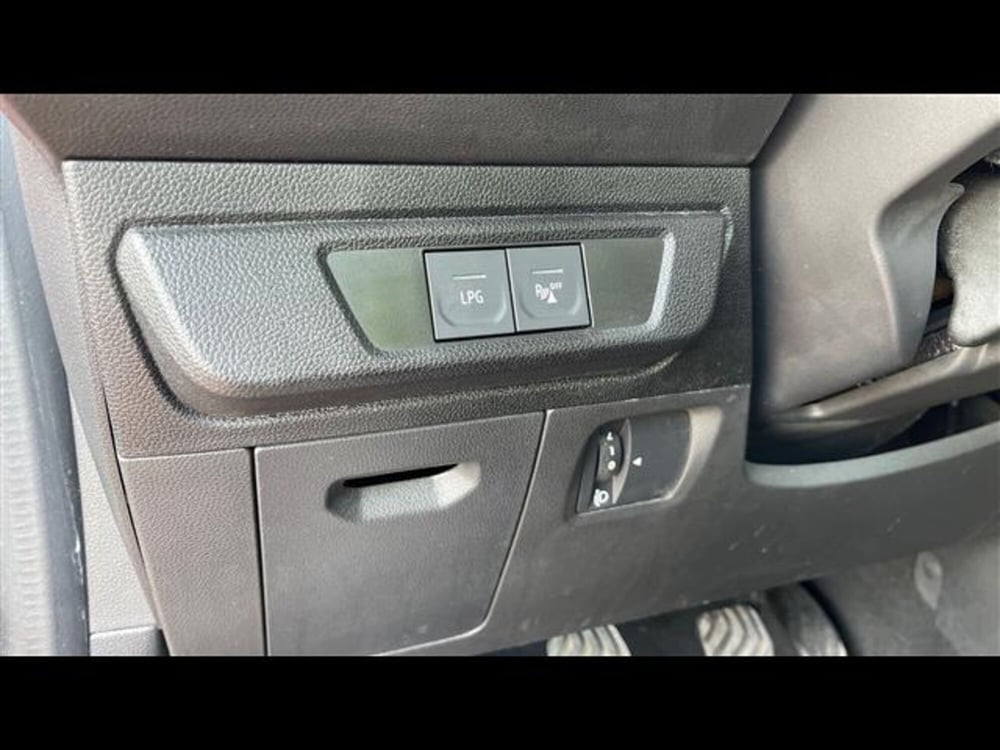 Dacia Sandero usata a Lecce (15)