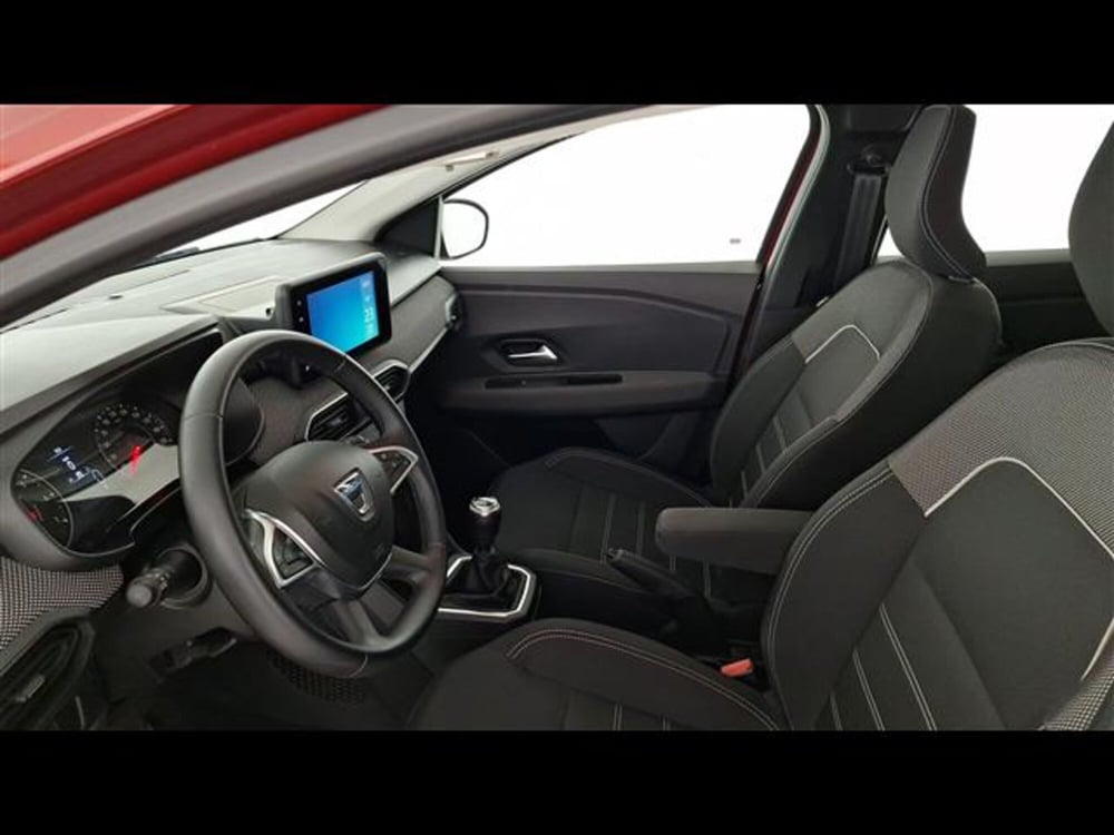 Dacia Sandero usata a Milano (12)