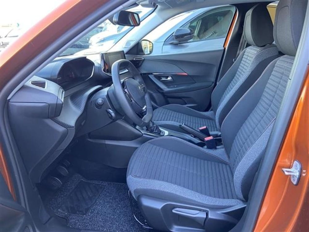 Peugeot 2008 usata a Milano (5)