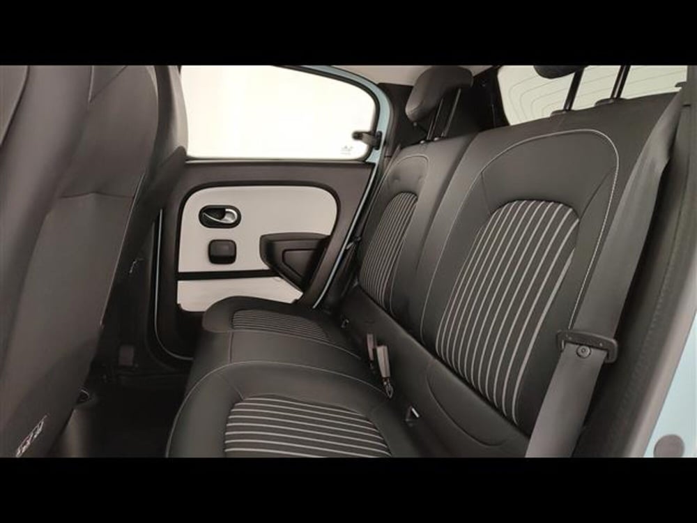 Renault Twingo usata a Milano (11)