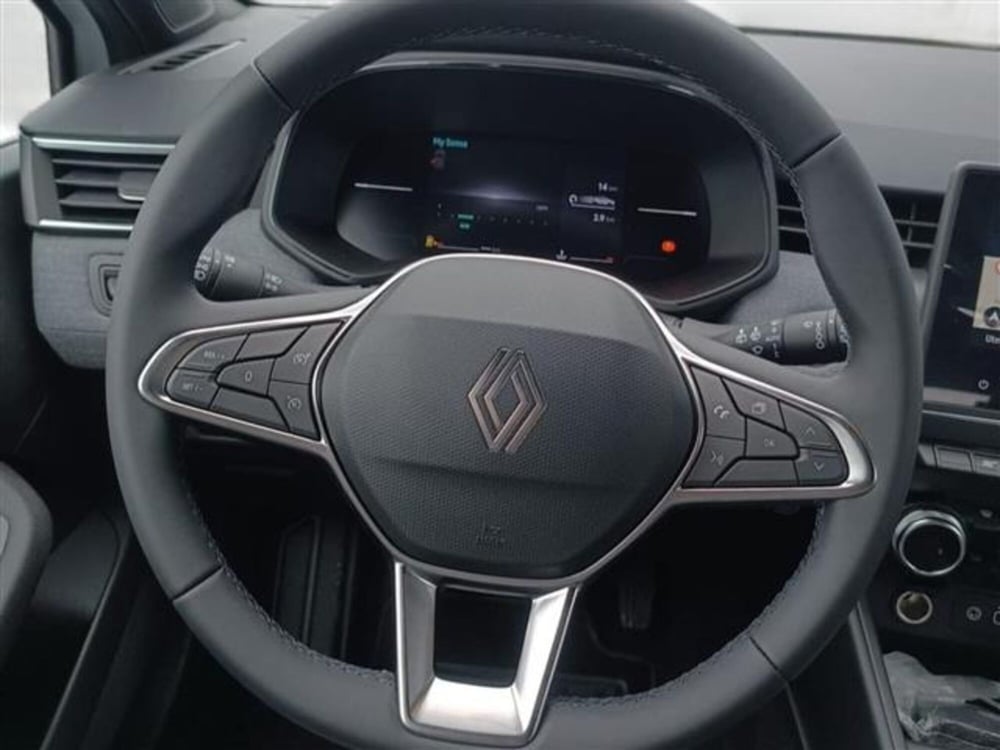 Renault Clio nuova a Livorno (11)