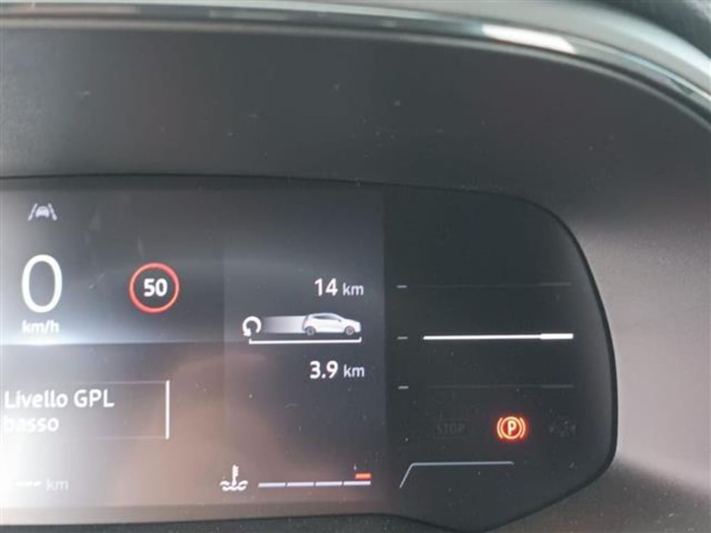 Renault Clio nuova a Livorno (12)