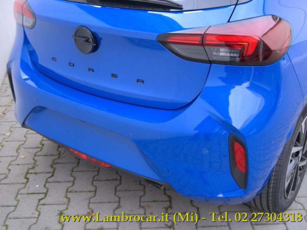 Opel Corsa nuova a Milano (12)