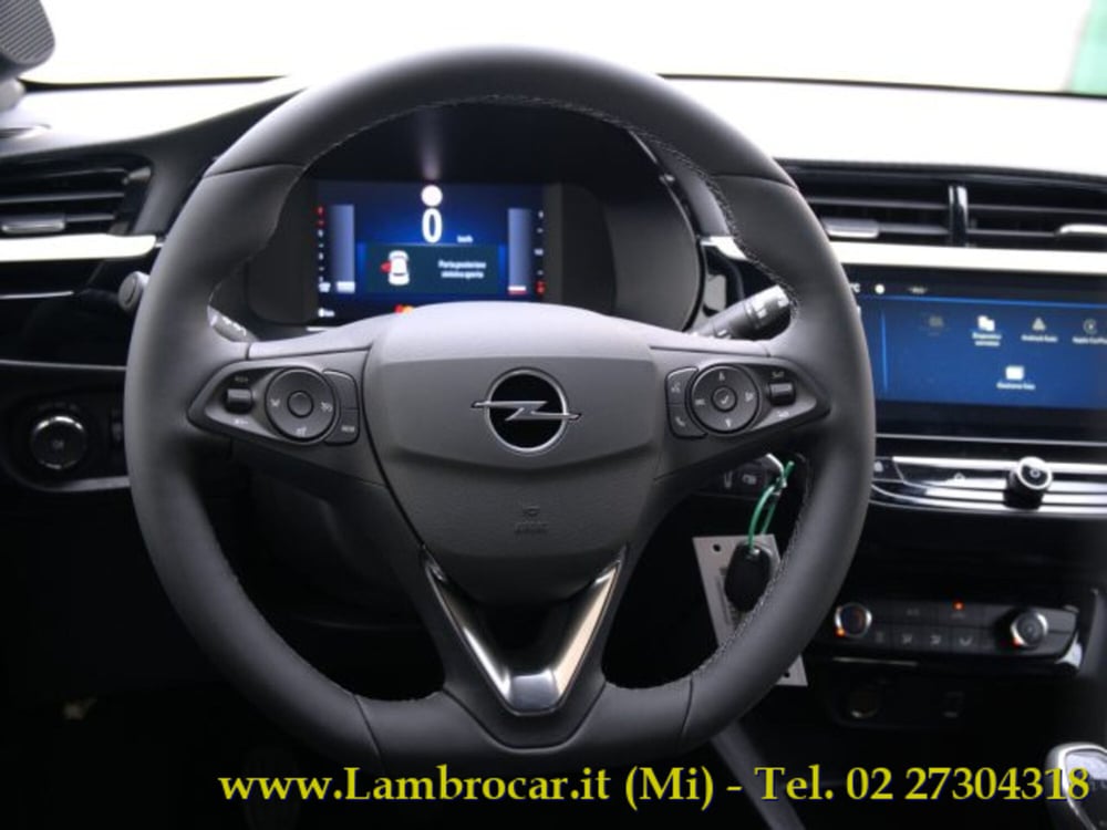 Opel Corsa nuova a Milano (6)