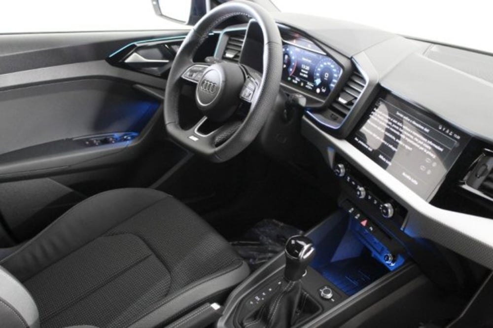 Audi A1 Sportback nuova a Novara (4)