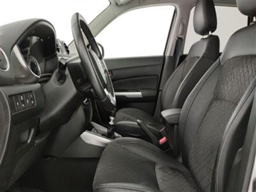 Suzuki Vitara usata a Bari (13)