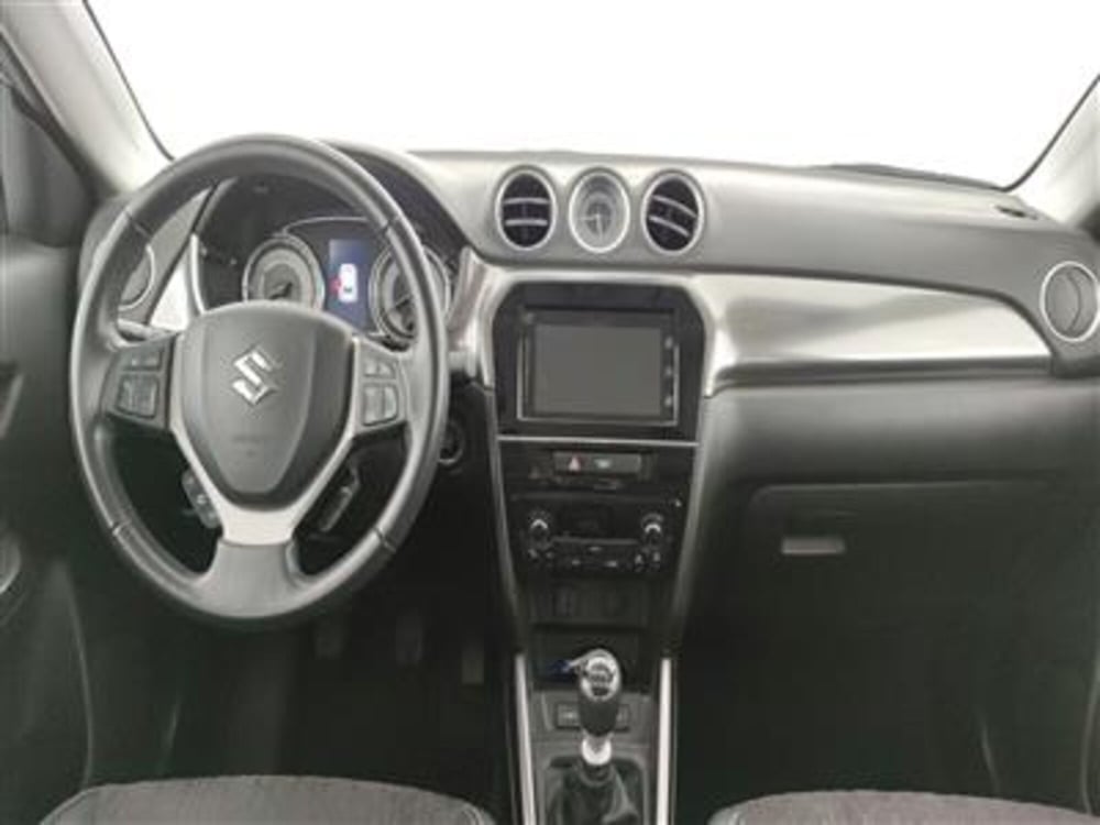 Suzuki Vitara usata a Bari (15)