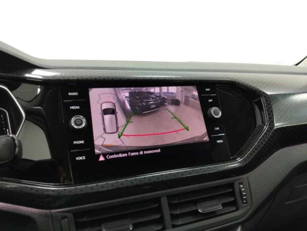Volkswagen T-Cross usata a Como (15)