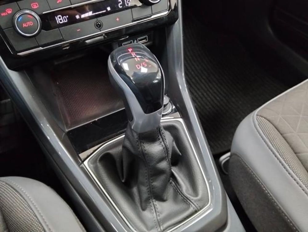 Volkswagen T-Cross usata a Como (17)