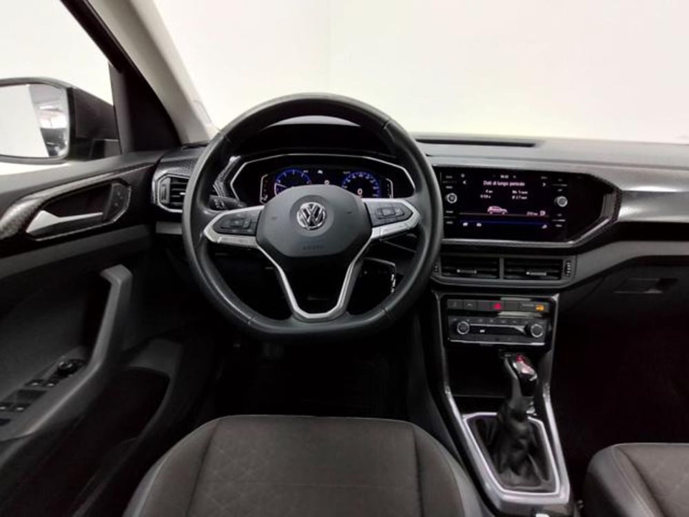 Volkswagen T-Cross usata a Como (8)