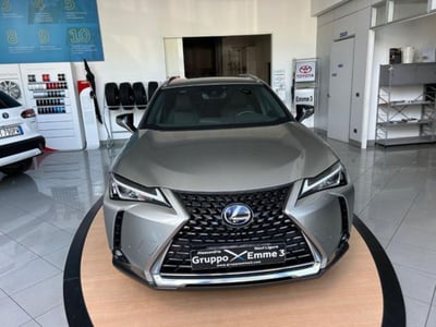 Lexus UX Hybrid 4WD Premium del 2021 usata a Novi Ligure
