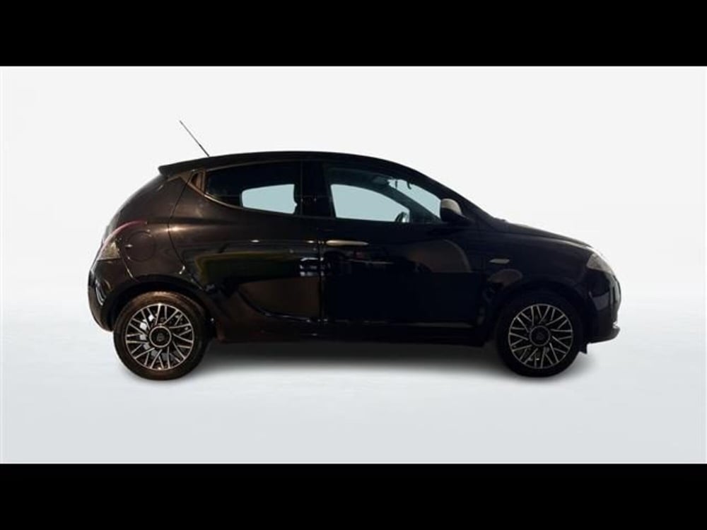 Lancia Ypsilon usata a Firenze (4)