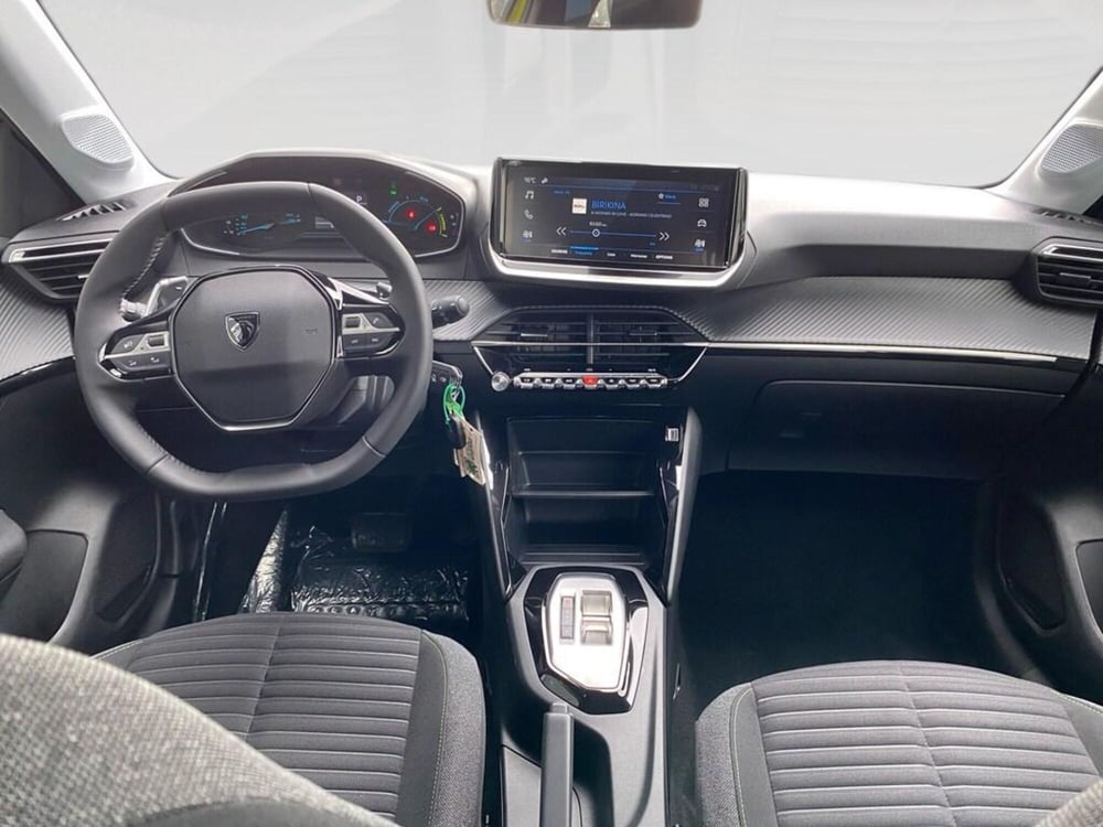 Peugeot 208 nuova a Torino (6)