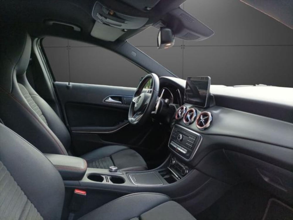 Mercedes-Benz GLA SUV usata a Milano (10)