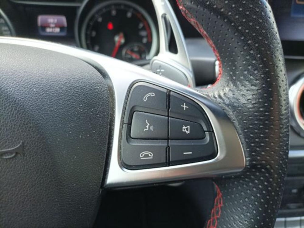 Mercedes-Benz GLA SUV usata a Milano (13)