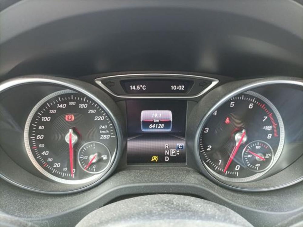 Mercedes-Benz GLA SUV usata a Milano (15)