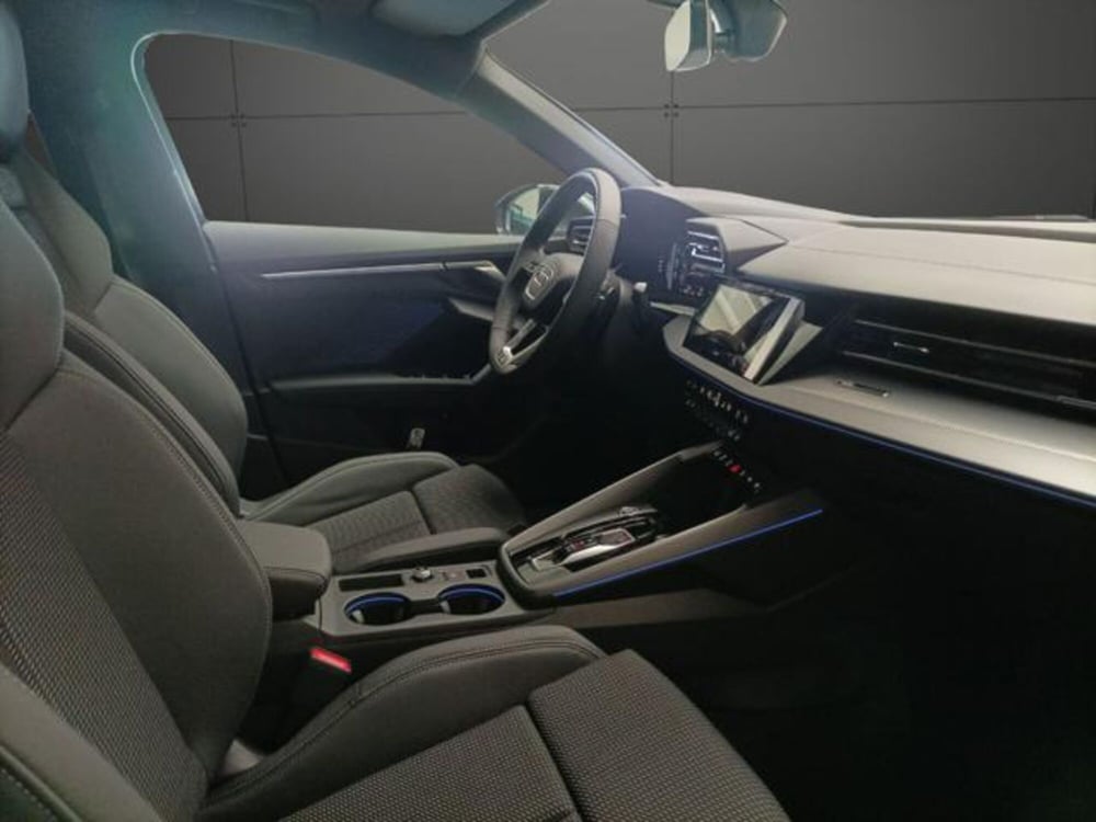 Audi A3 Sportback nuova a Milano (14)