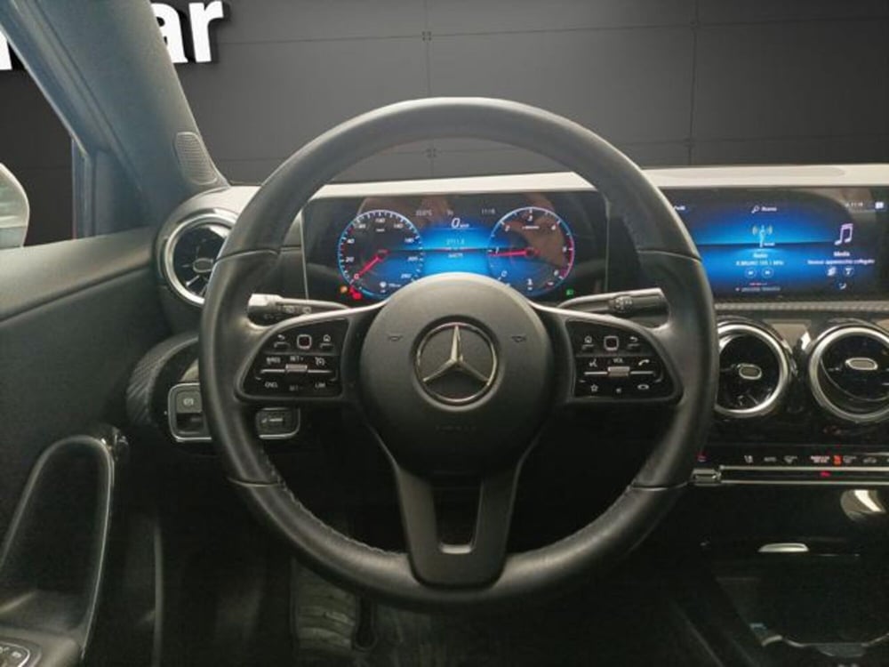 Mercedes-Benz Classe A Sedan usata a Milano (10)