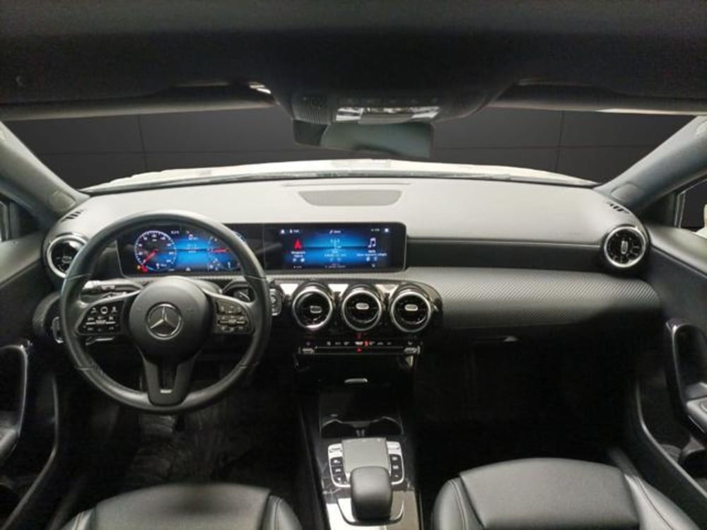 Mercedes-Benz Classe A Sedan usata a Milano (11)
