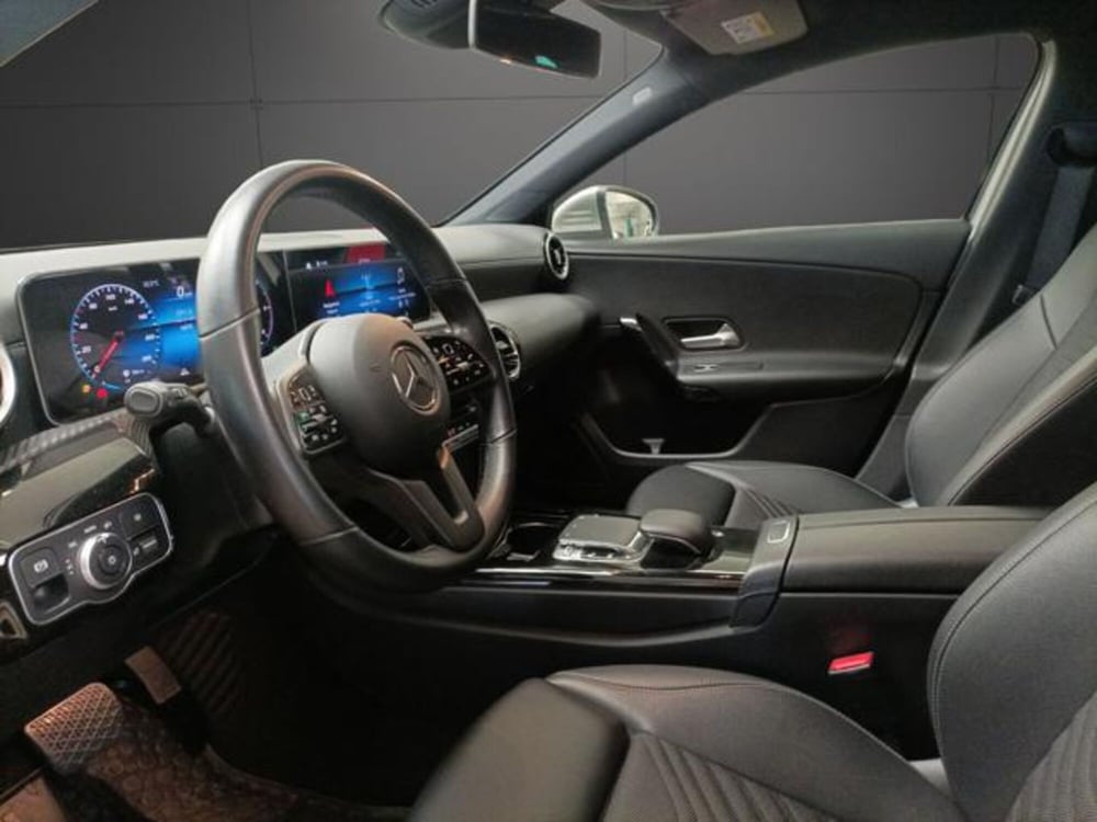 Mercedes-Benz Classe A Sedan usata a Milano (8)