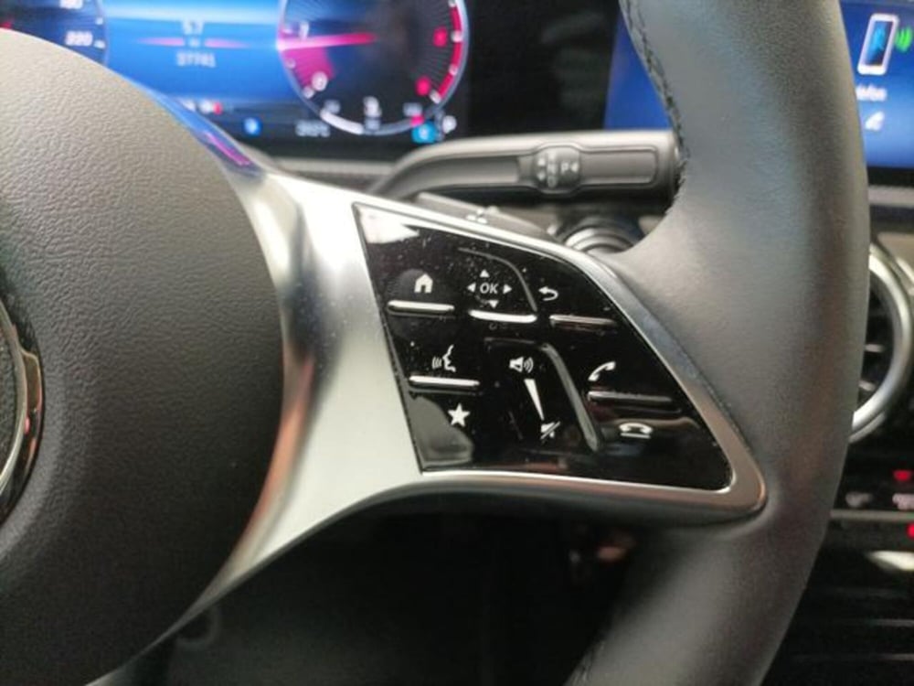 Mercedes-Benz Classe A usata a Milano (14)