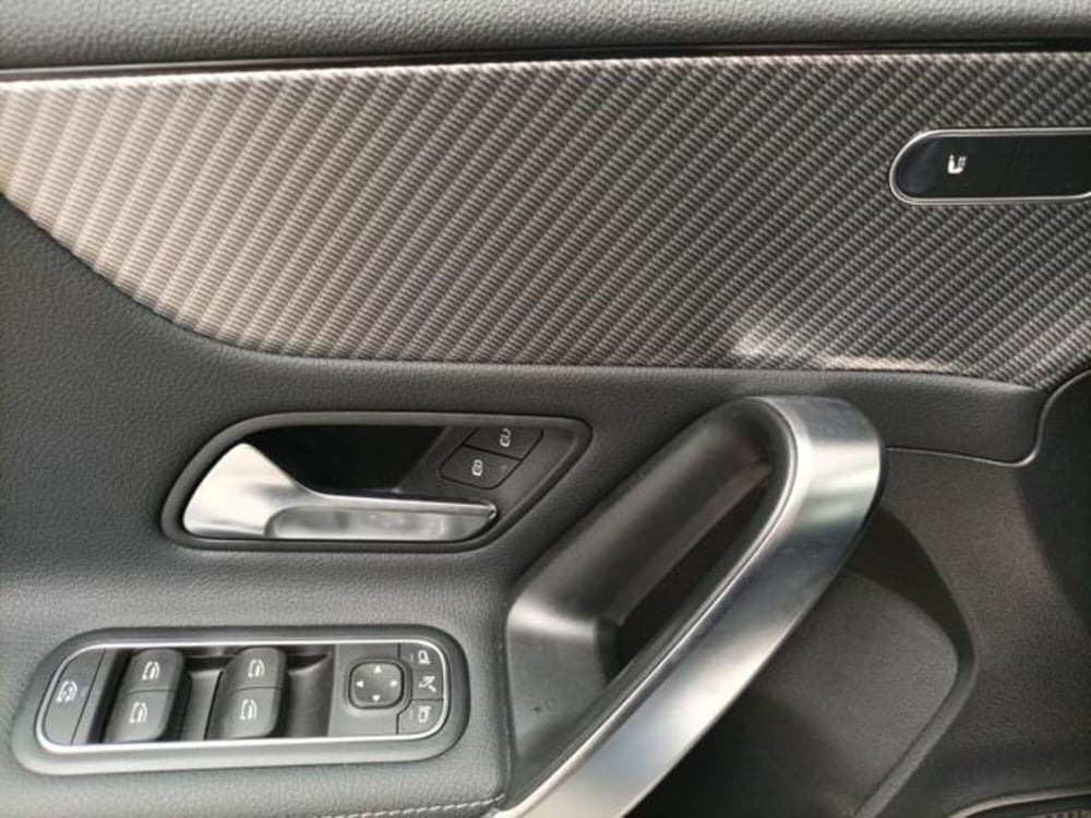 Mercedes-Benz Classe A usata a Milano (19)