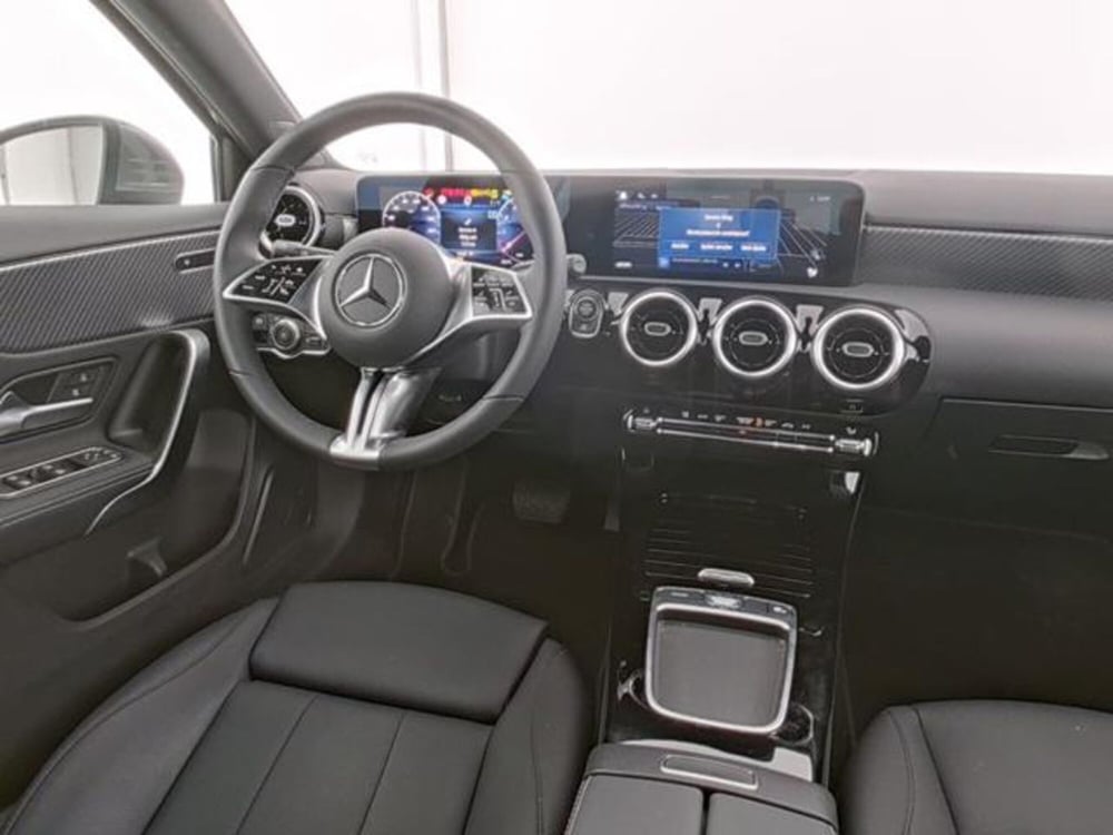 Mercedes-Benz Classe A usata a Milano (7)