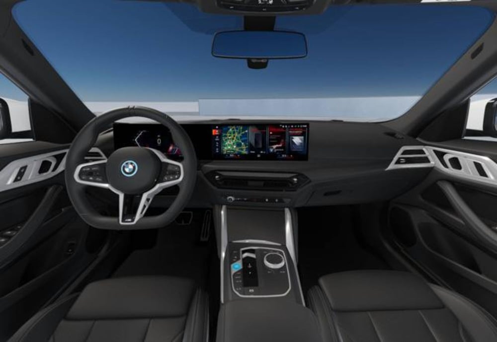 BMW i4 nuova a Modena (11)