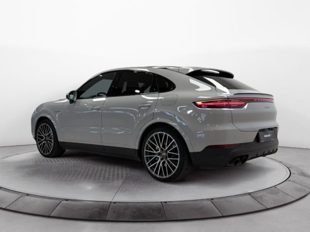 Porsche Cayenne Coupé usata a Modena (18)