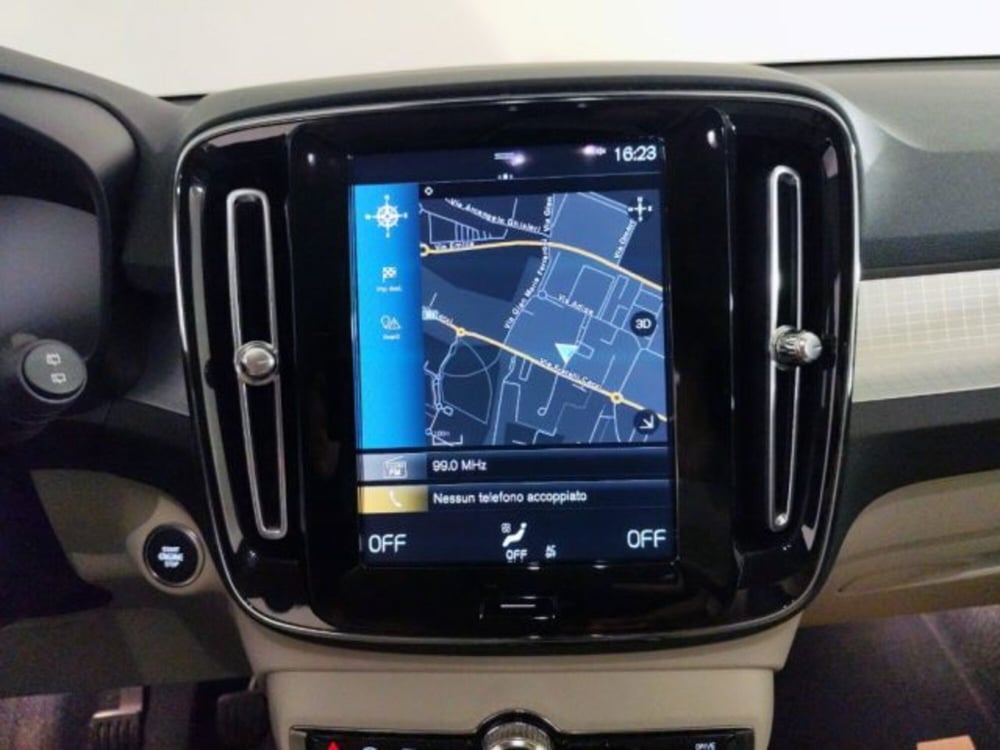 VOLVO Veicoli Commerciali XC40 usata a Modena (8)