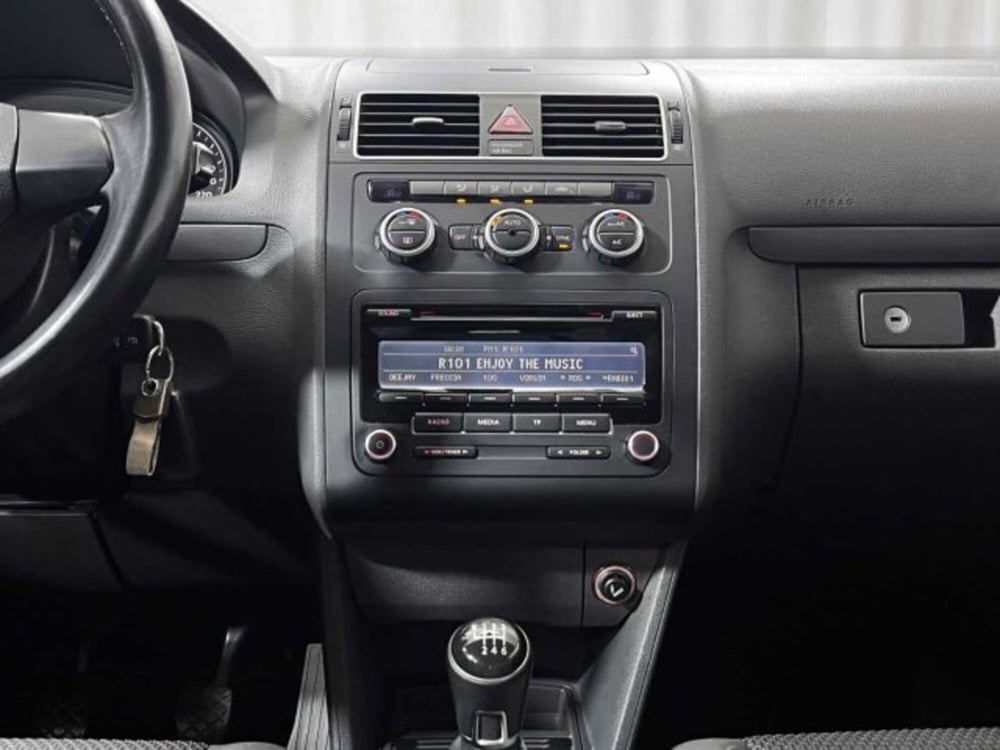 Volkswagen Touran usata a Sondrio (12)