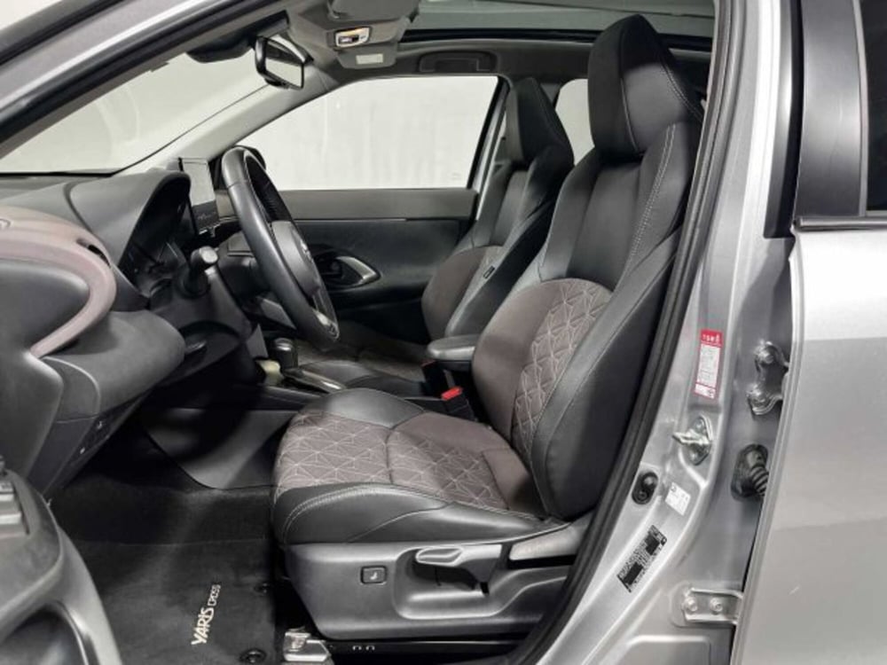 Toyota Yaris Cross usata a Sondrio (10)