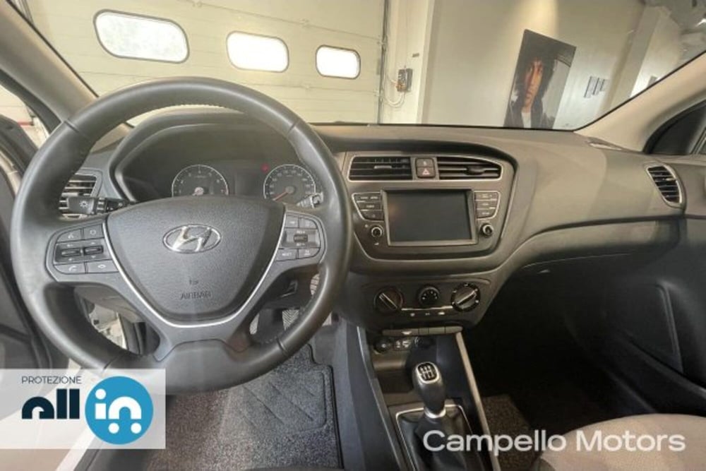 Hyundai i20 usata a Venezia (7)