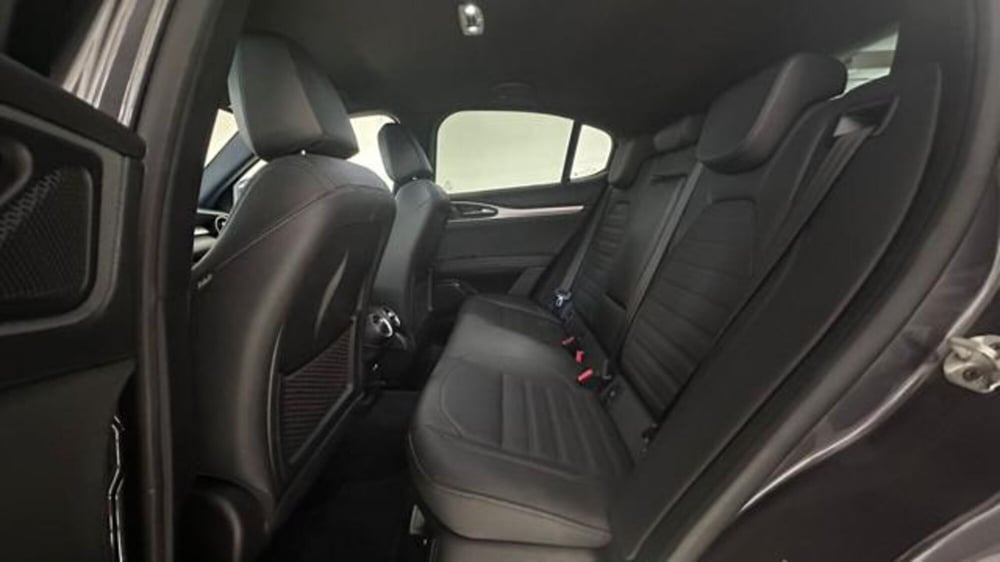 Alfa Romeo Stelvio usata a Reggio Emilia (10)