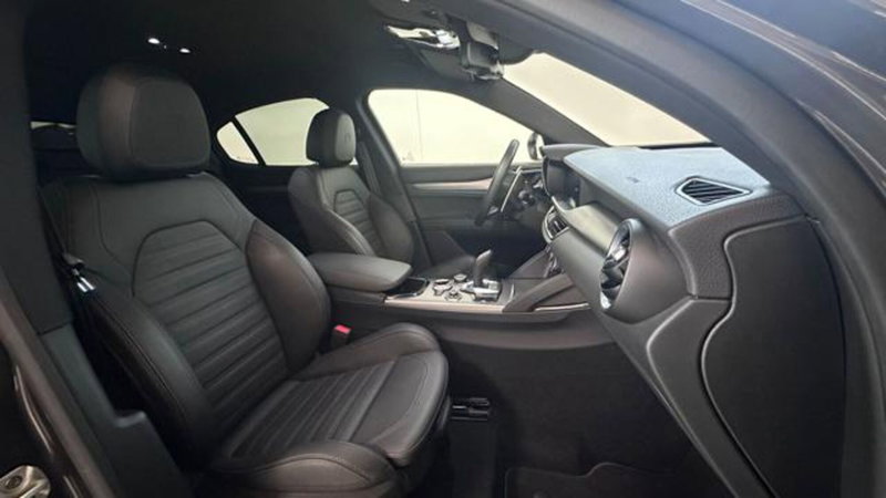 Alfa Romeo Stelvio usata a Reggio Emilia (13)