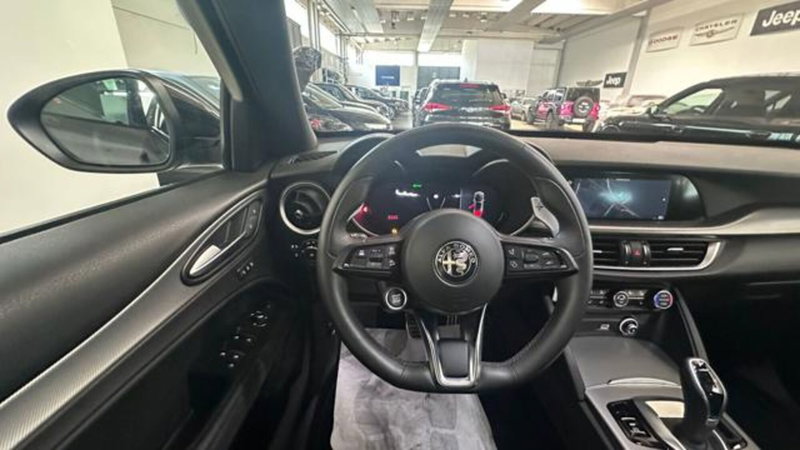 Alfa Romeo Stelvio usata a Reggio Emilia (18)