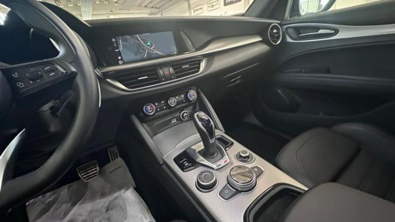 Alfa Romeo Stelvio usata a Reggio Emilia (19)