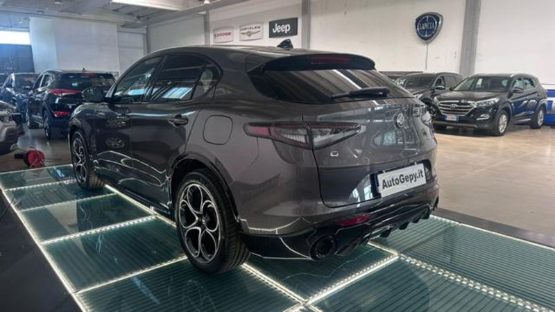 Alfa Romeo Stelvio usata a Reggio Emilia (4)