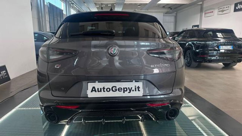 Alfa Romeo Stelvio usata a Reggio Emilia (5)