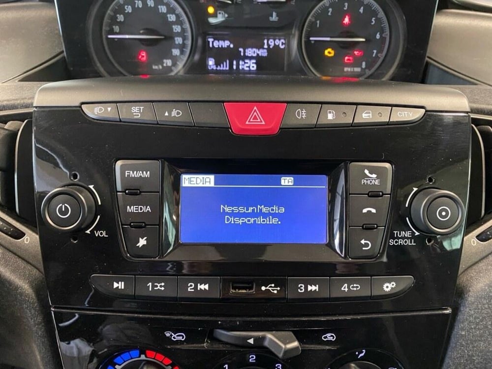 Lancia Ypsilon usata a Torino (10)
